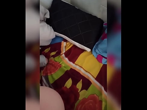 ❤️ מיין צימערמאן בלײַבט אליין אין שטוב ווייל איר מאן גייט אויף וואקאציע און איך נעם די געלעגנהייט איר צו פאקן און אנפילן איר טאָכעס מיט מילך ❤❌ פּאָרנאָ ביי אונדז ❌❤